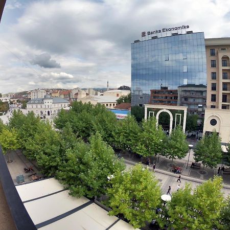 Center Apartment Prisztina Zewnętrze zdjęcie